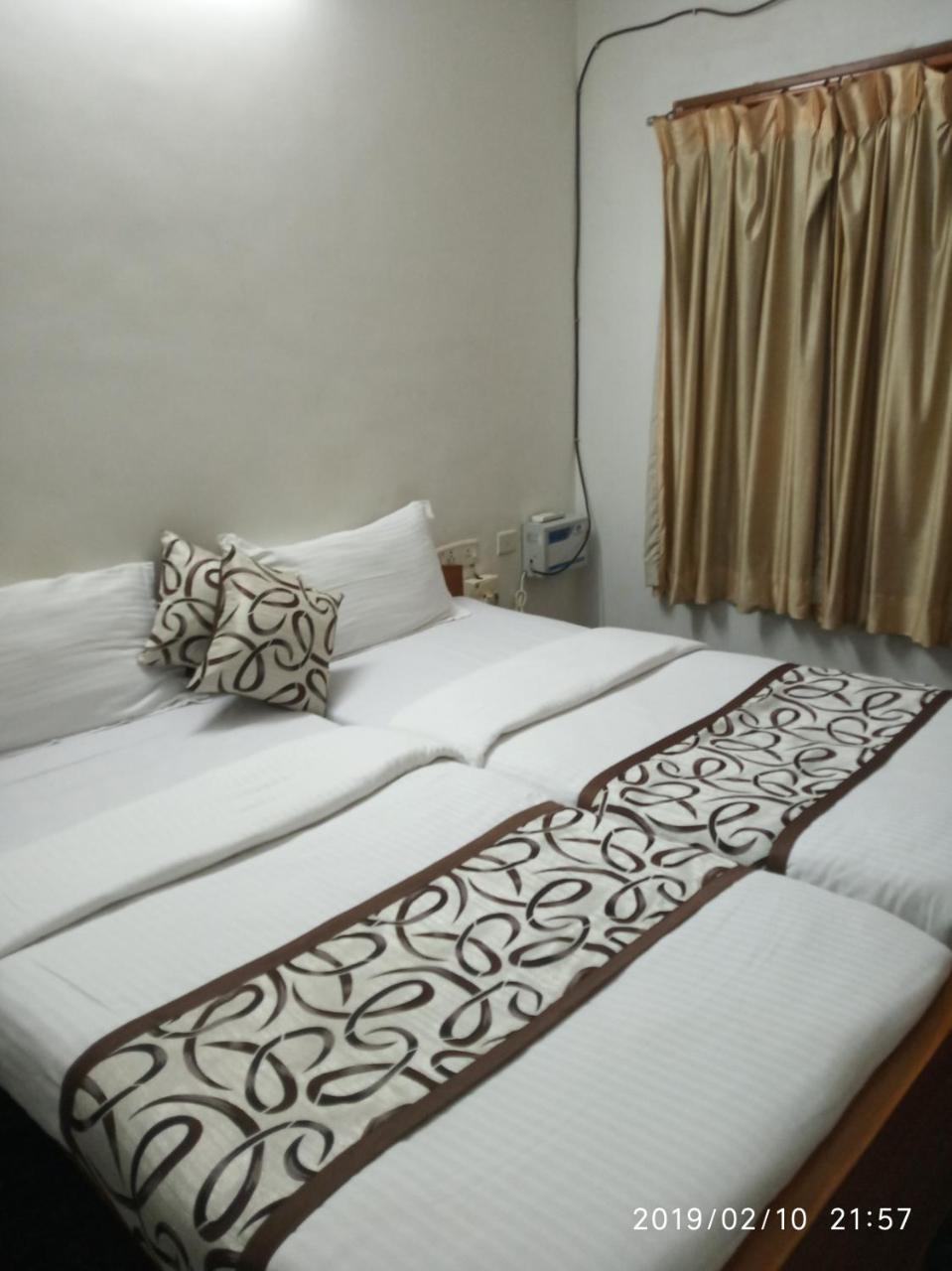 Rainbow House Luxury Rooms 첸나이 외부 사진